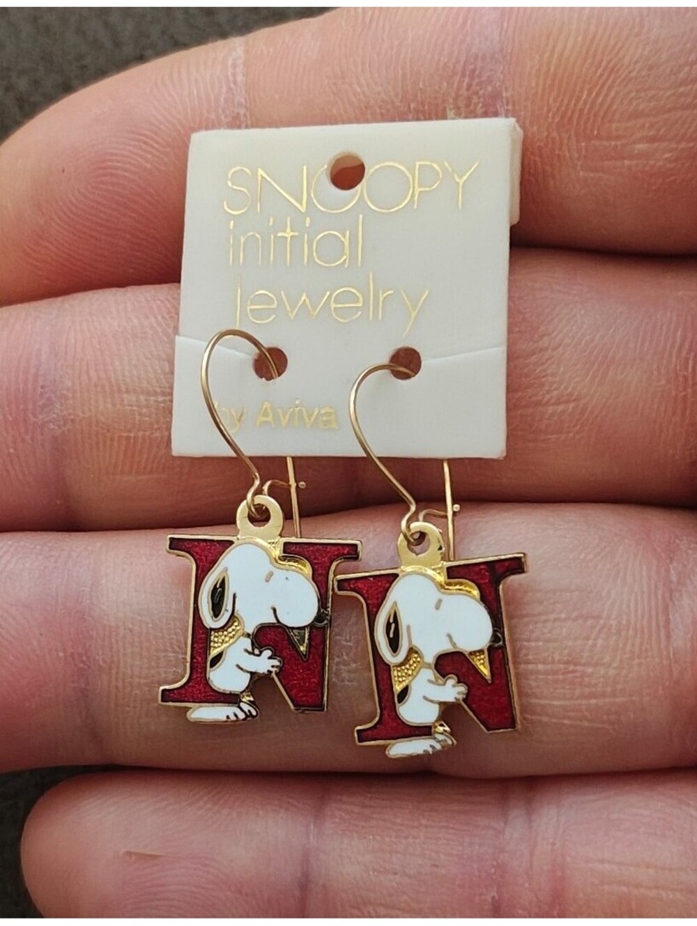 1970s Peanuts Snoopy Initial "N" Gold Tone Cloisonné Enamel Dangle Earrings New.